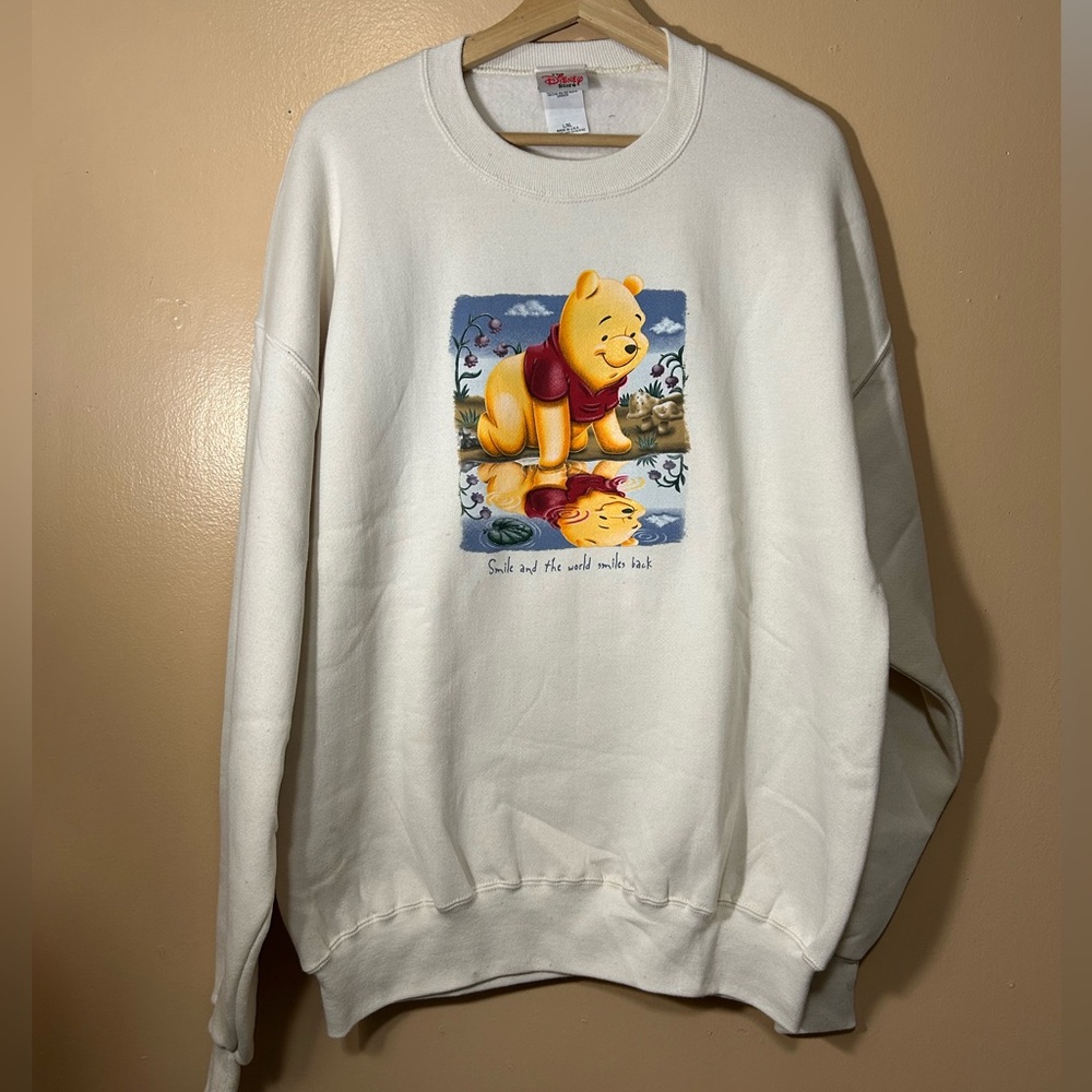 Vtg Disney Store Winnie The Pooh Smile and The World Smiles Back L/XL Sweater